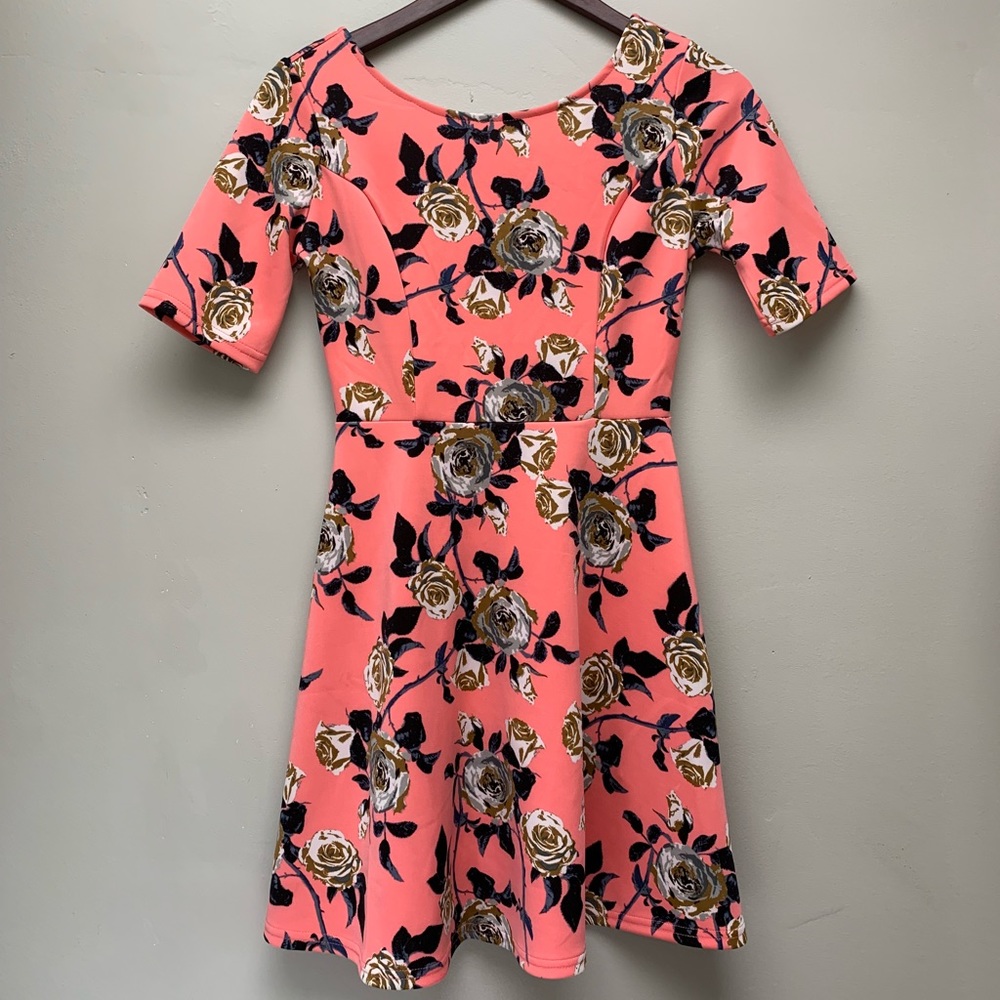 Cute pink floral sleeved dress
